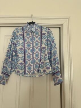 New Sue Sarter Blouse Floral Print Button-Up Shirt in Blue & Lavender
